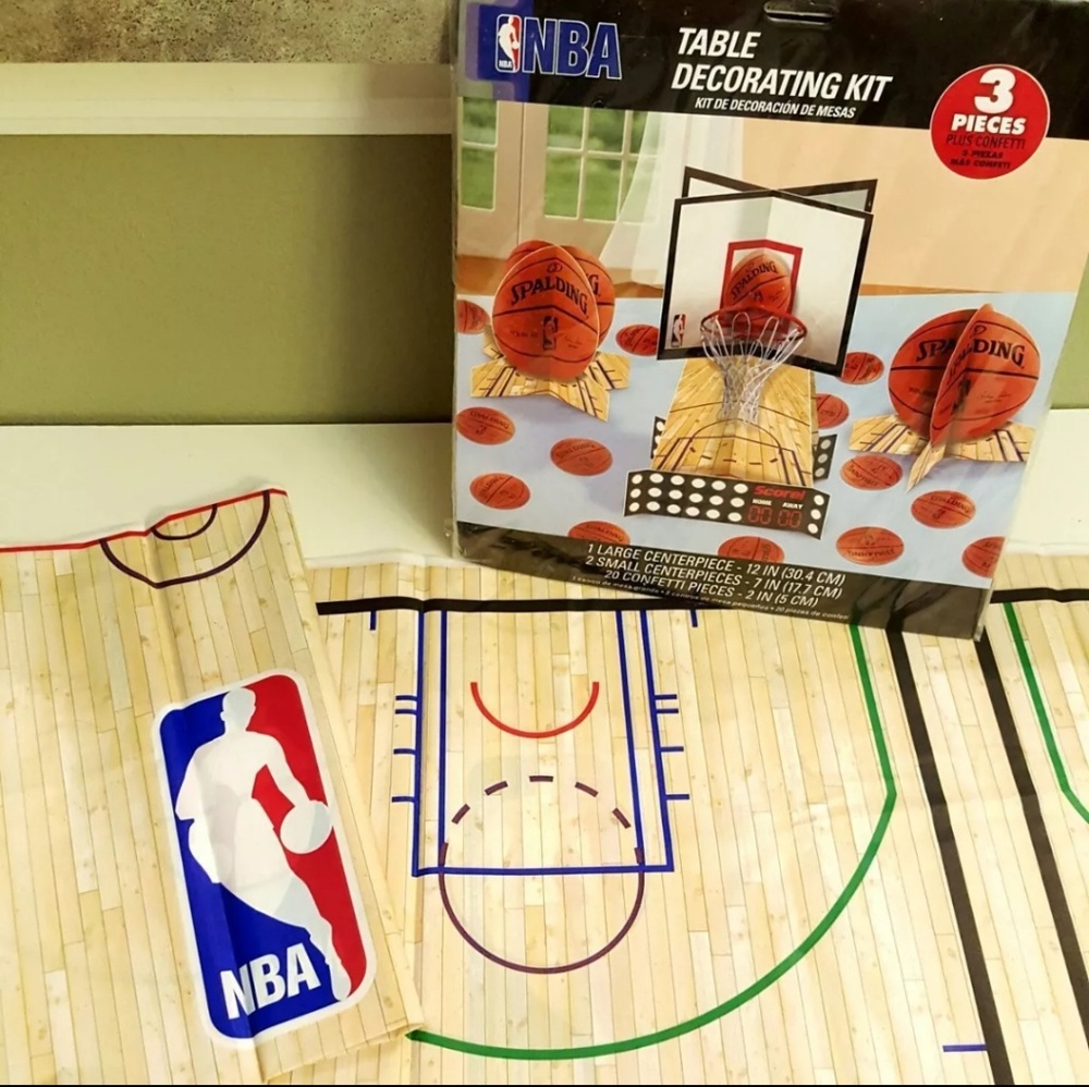 NBA Table Cover & Centerpieces